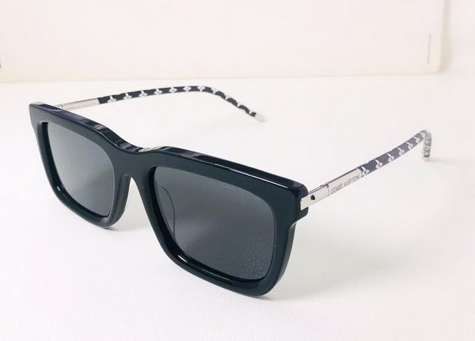 Louis Vuitton Sunglasses ID:20230516-268